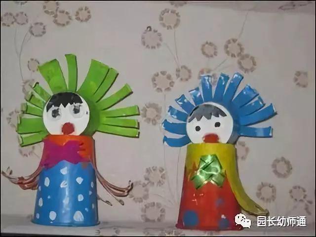 可愛的鷹幼兒園父親節手工製作作品15:一次性紙杯製作青蛙