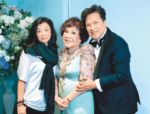 小龙女陈玉莲现身显苍老,大赞初恋周润发太太陈荟莲