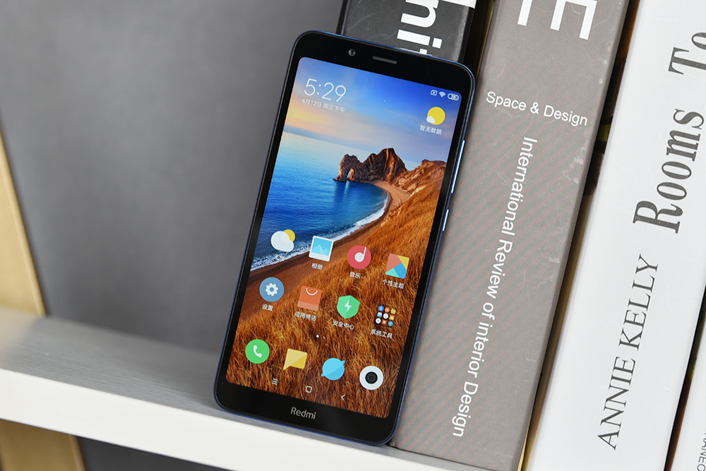 轻巧长续航入门机首选redmi7a晨曦蓝上手