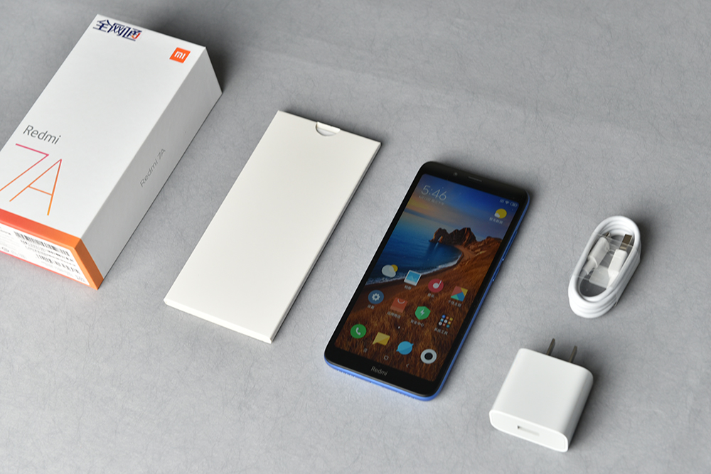 轻巧长续航入门机首选redmi7a晨曦蓝上手