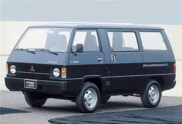 和同时期其它中型面包车相比,三菱l300