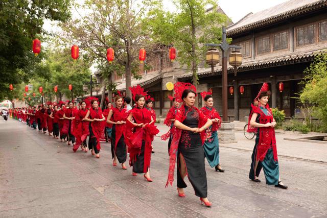 章丘高仿衣服 章丘买衣服哪里便宜又好看