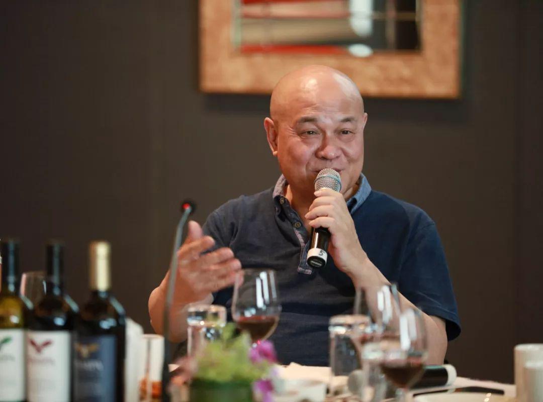 吴卫东马中骏联袂敞心扉 两小时恳谈媒体说干货