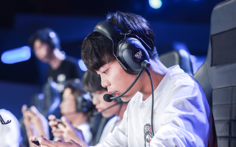 hero久竞成功获得4名优质青训选手!比心再次成为电竞摇篮?