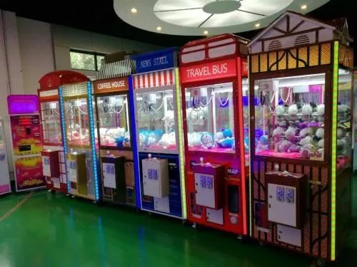 夹娃娃机店竟然比星巴克还赚钱 你敢信吗 财经头条 夹娃娃机店竟然比星巴克还赚钱 你敢信吗 财经头条