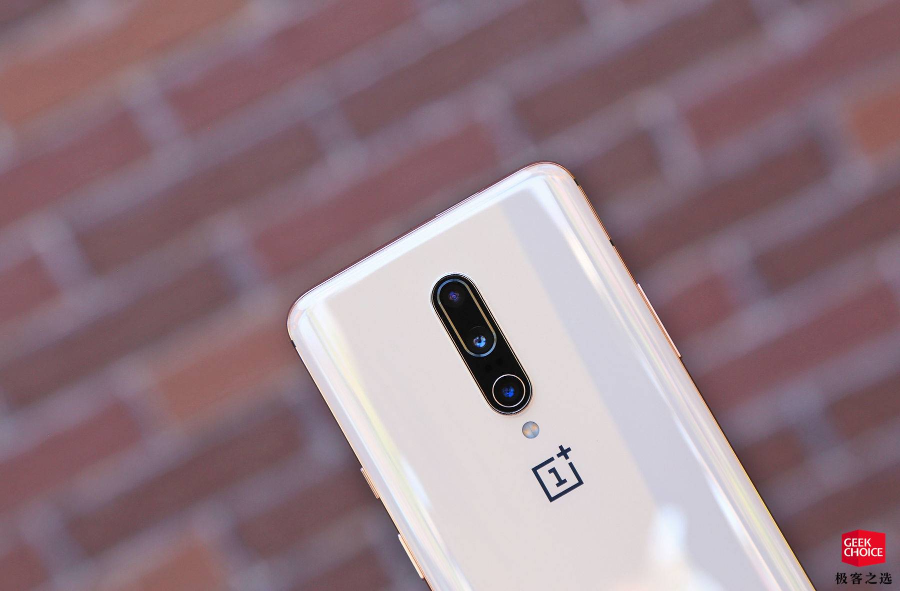 图赏丨一加7pro皓月金配色来了8gb256gb版本独占