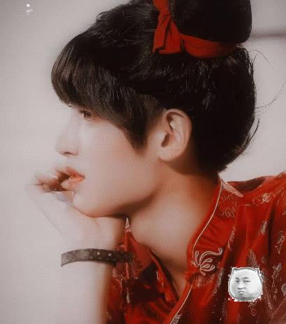 npc化身女装大佬蔡徐坤一眼沦陷小鬼美成这样认真的