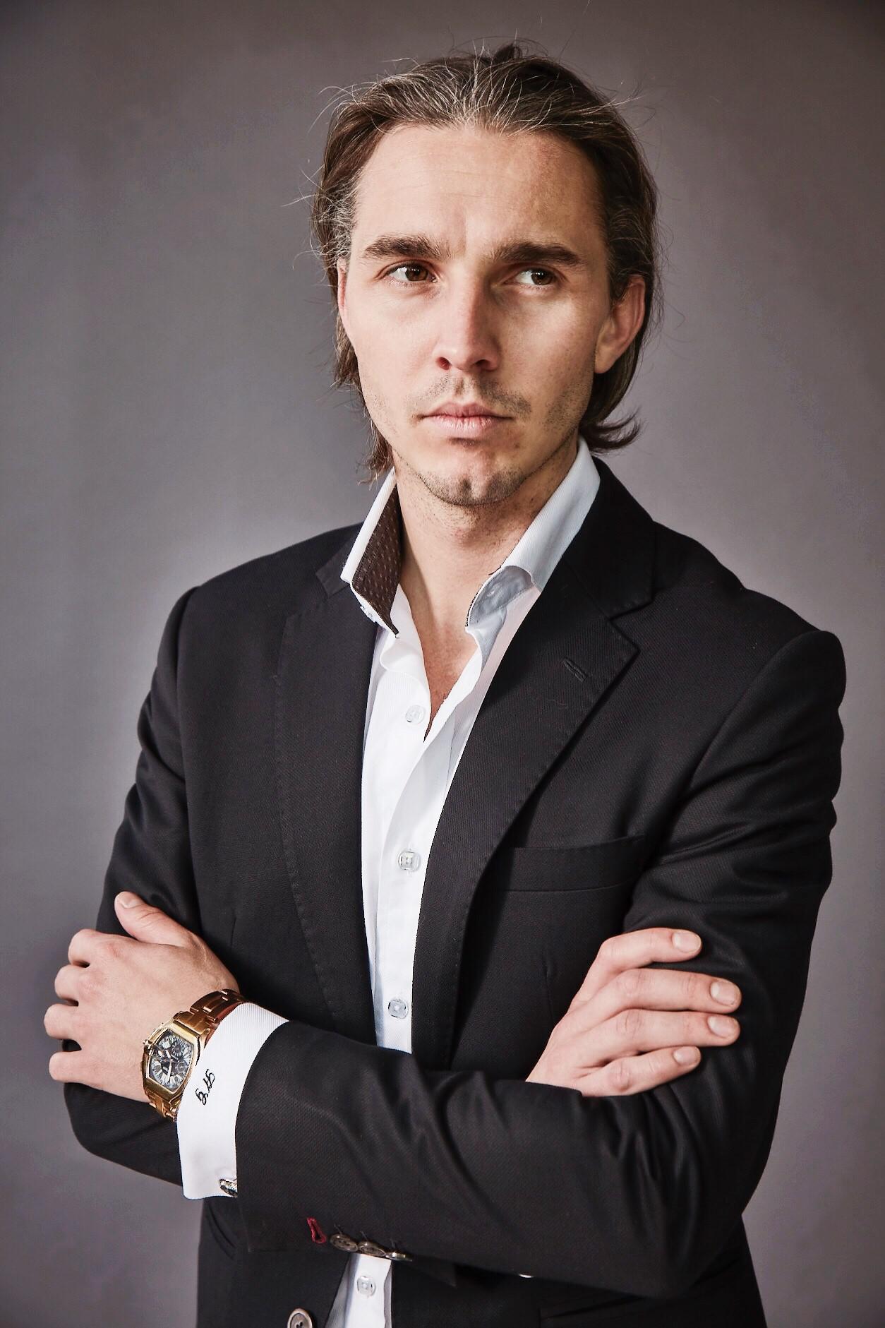 华裔名导将台版原创大ip《木兰特工》推进国际 产值预计3年破百亿