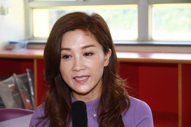 48岁tvb女星曾三度流产,未知会否领养,因为老公还是想自己生|袁洁仪