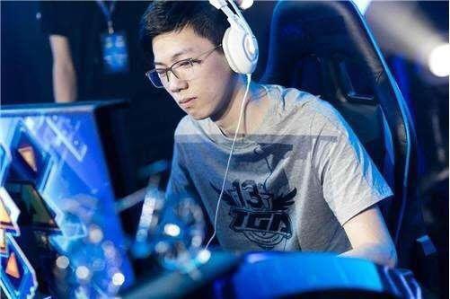 亚洲主播邀请赛虎牙主播队被爆锤他直接被打自闭