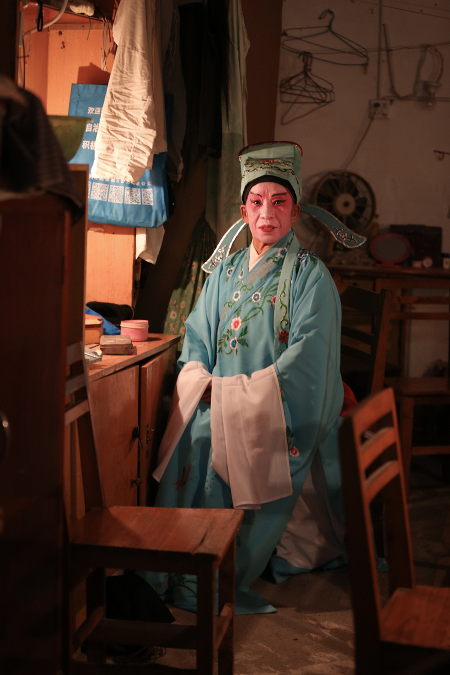 桂剧晚歌:带着"生死状"演出的剧团