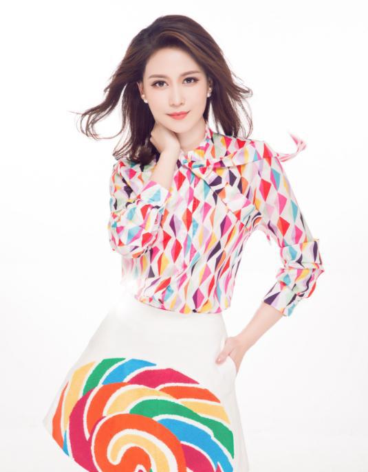 《还珠格格》里饰演冬雪的吉林籍演员张馨月第六位是某短视频平台的