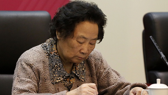 专访屠呦呦:青蒿素依然是抗疟首选药物|疟疾_新浪财经_新浪网