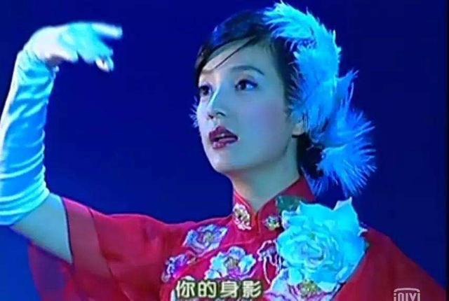 最怕,最怕烟雨蒙蒙……"赵薇版的依萍说的台词小编现在都能背出几句了