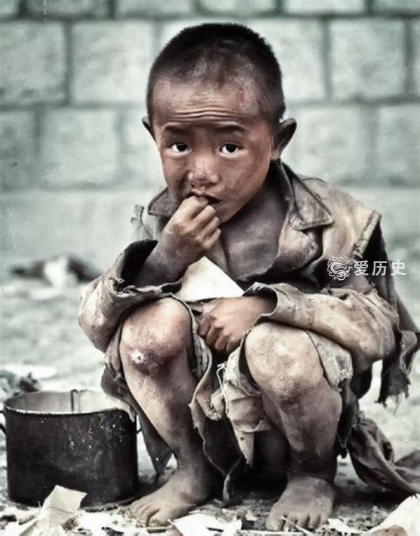 日本侵略战争给自己制造了12万孤儿 从国家的孩子到不情愿的负担