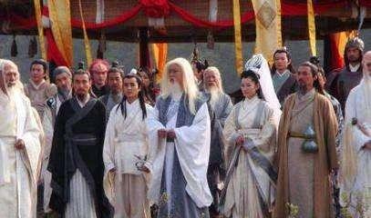 封神中，只有元始的阐教和通天截教相争，那么老君的人教在干嘛？|封神|元始|通天_新浪新闻