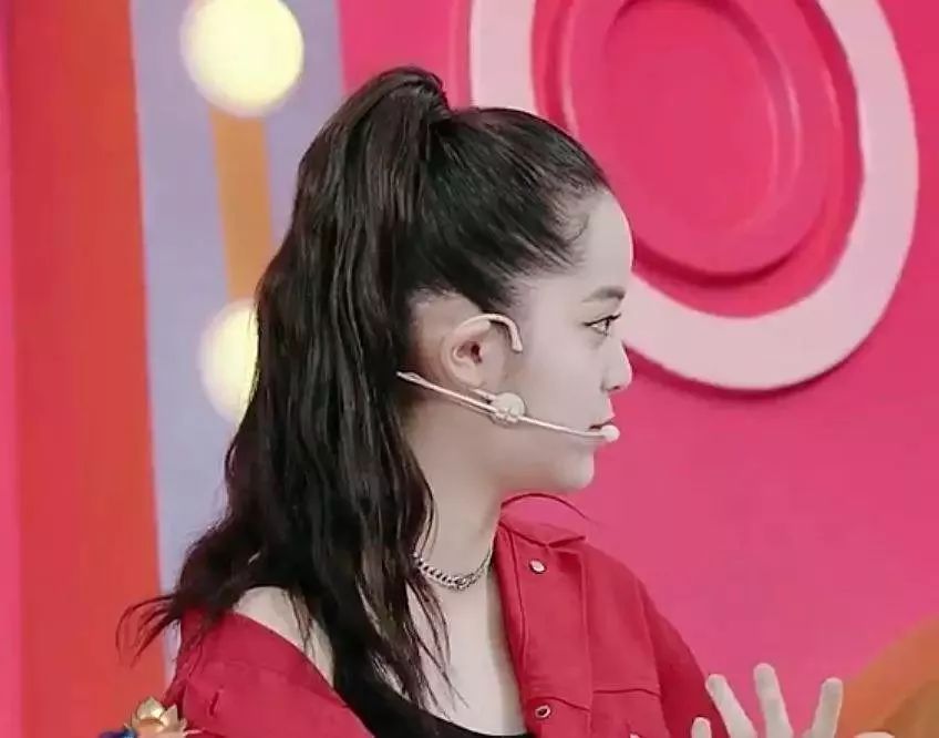 欧阳娜娜的侧脸居然这么丑?与娜扎对比后输得真是超级惨!