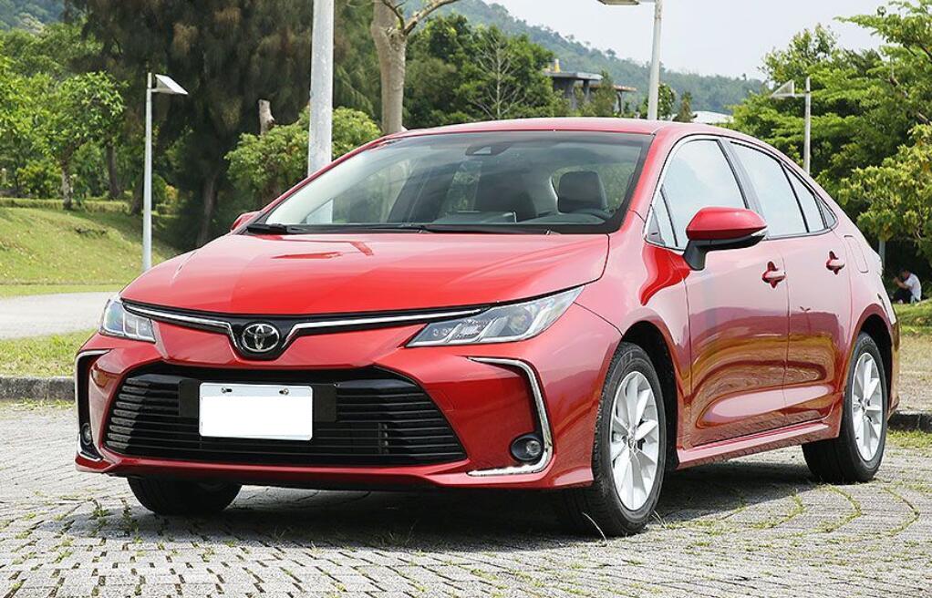 丰田# 首台新款丰田卡罗拉到店实拍,颜值. 来自auto极速超车 - 微博