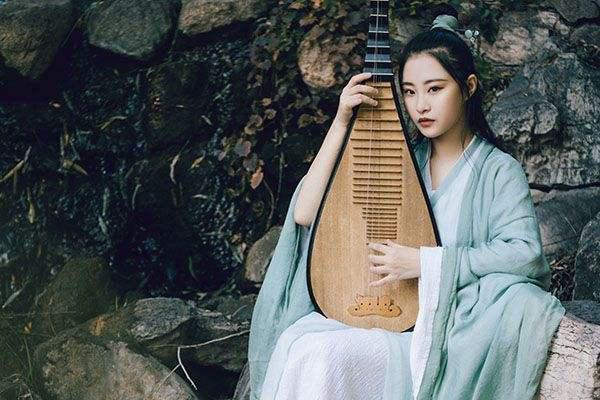 4年后成都王司马颖掌权,觉得不干一两件惊天动地的大事就是对不起