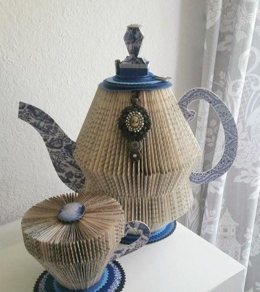 纸雕?剪纸?旧书竟能变废为宝,做成"艺术品"!