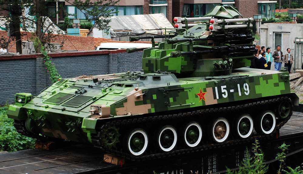 而在pgz-09自行高炮之前的pgz-04自行高炮,准确