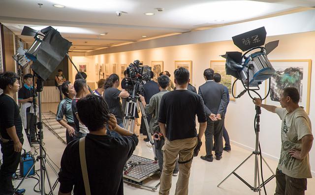 很有成就感,而且团队成员之间关系非常好,有共患难的感觉",张朝歌坦言