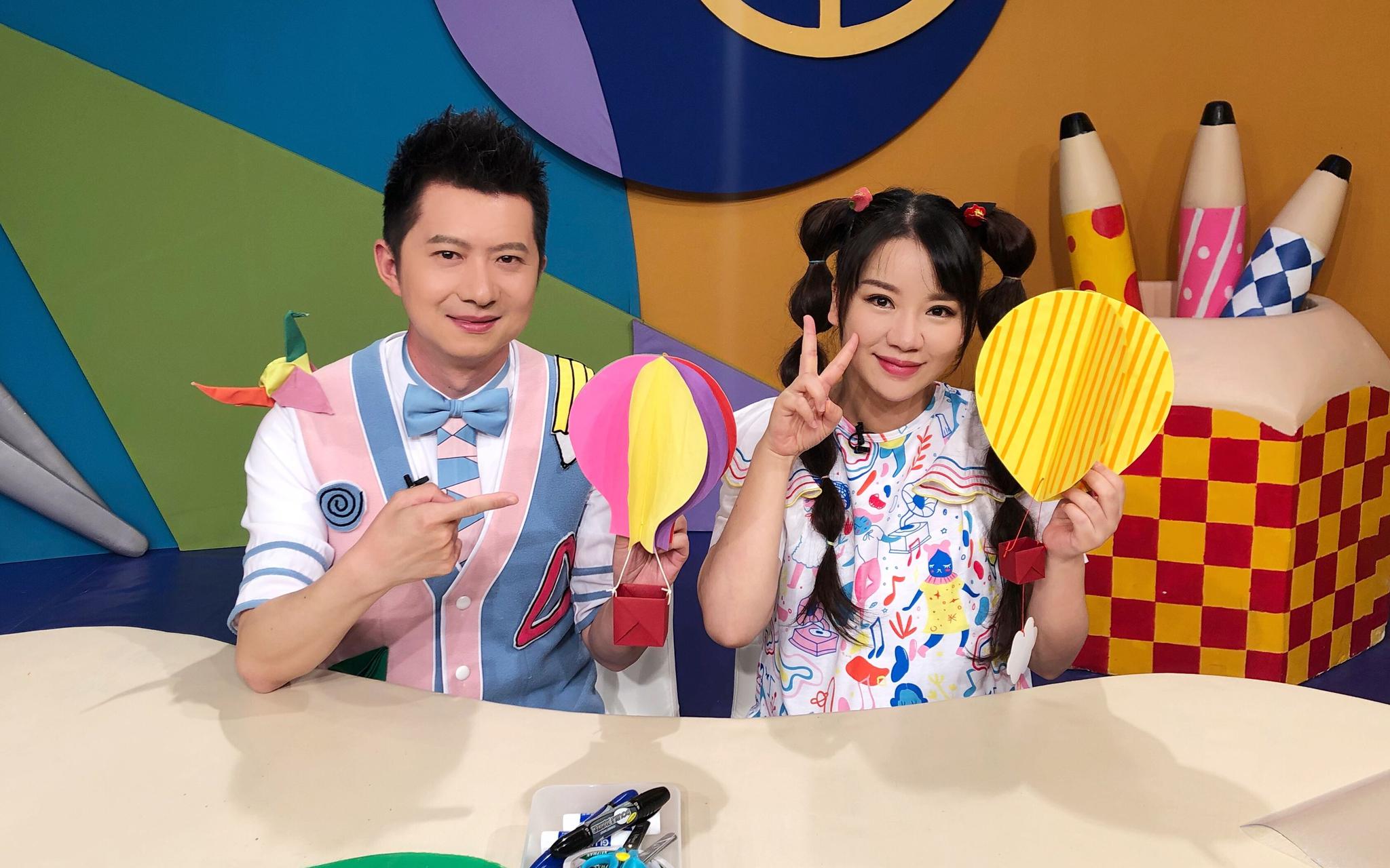 新京报讯(记者 张坤玉)6月20日,少儿节目《智慧树》主持人红果果在