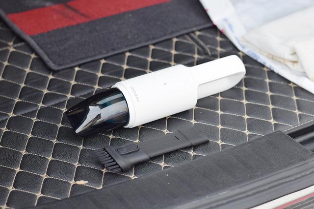 小米生态链首款车载吸尘器,吸力更强,自己在家也能清理