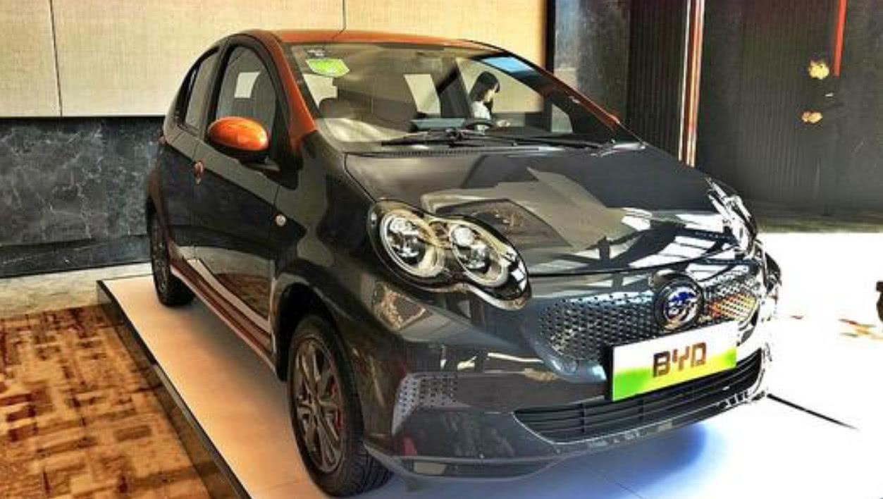 超便宜的比亚迪纯电动车来袭,续航达305km,仅5.99万起