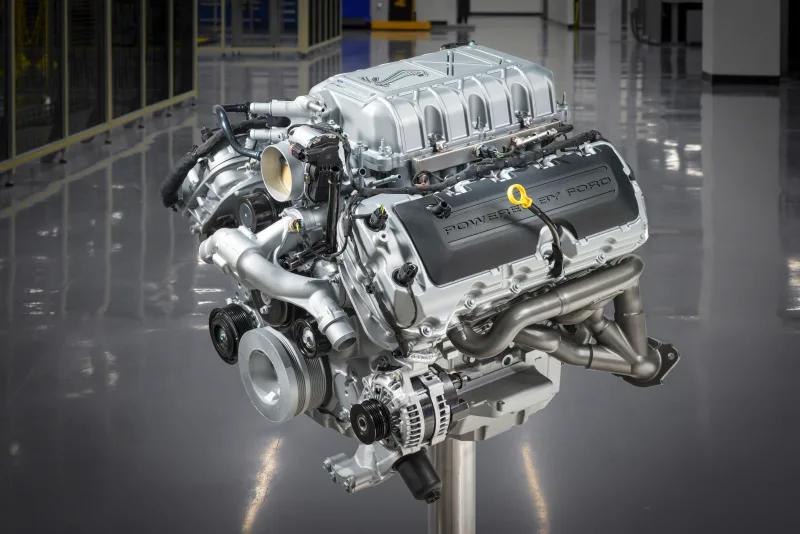 2020款福特野马gt500动力更强劲