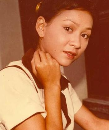 这位给大家记忆犹新的方志心姑娘余安安如今虽已不再年轻,但是她依然