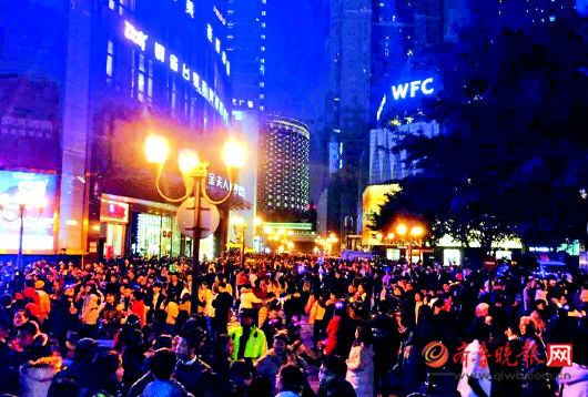 发展打造“夜经济”这次济南动了真格。 齐鲁晚报网 图