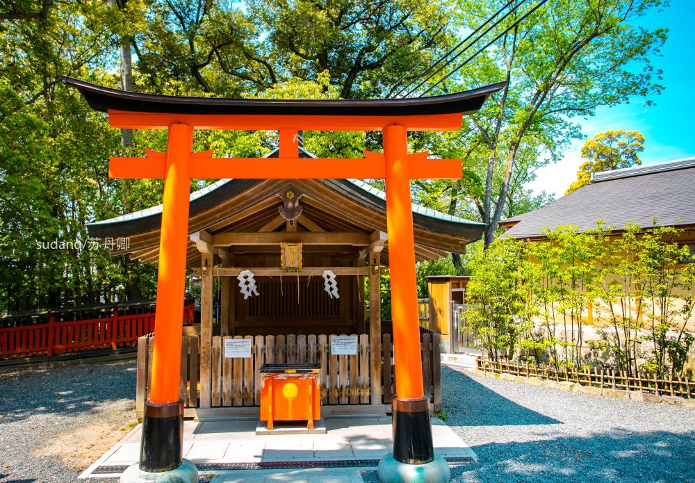 伏见稻荷大社:日本最美神社之一,烂漫的千本鸟居令人心动