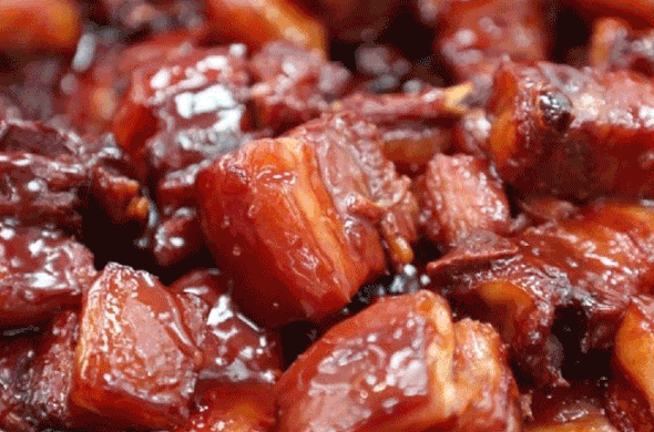 ""当然了,我觉得华理的红烧肉最好吃,觉得不好吃的那些人是因为他们对