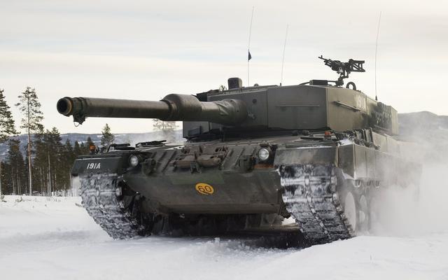 德国"豹"2a6主战坦克是世界上火力最强的坦克之一