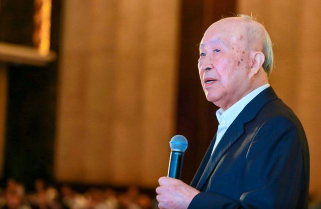 杨裕生院士:很多电动汽车并不能实现节能减排原创 中国能源