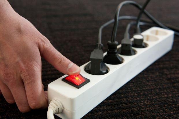 家里突然断电原因解析 突然停电一秒恢复怎么回事