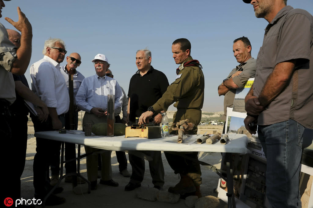 6月23日，美国安顾问博尔顿出访以色列，同内塔尼亚胡视察约旦河谷（图源：东方IC）