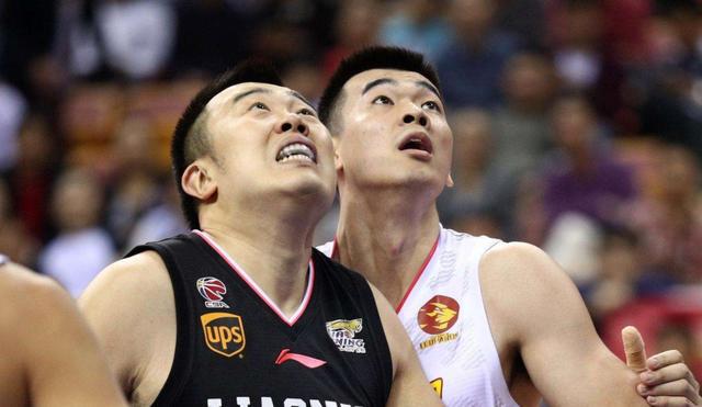 潘长江还笑侃韩德君是自己失散多年的儿子