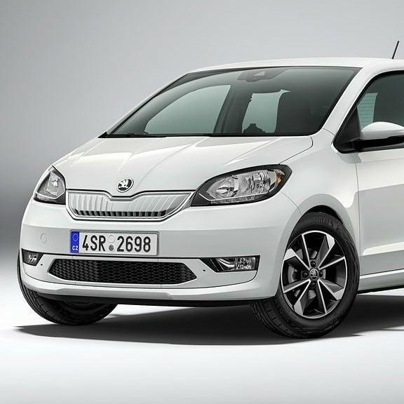 斯柯达citigo,奔驰smart的竞争对手,都想分奔驰smart的市场