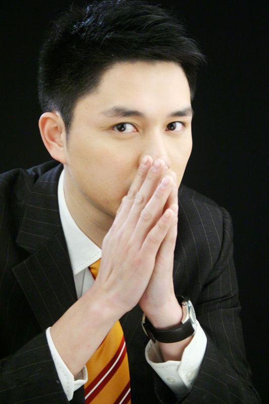 顶梁柱, 因同性恋绯闻隐退, 如今去向不明|综艺盛典|央视|顾斌_新浪