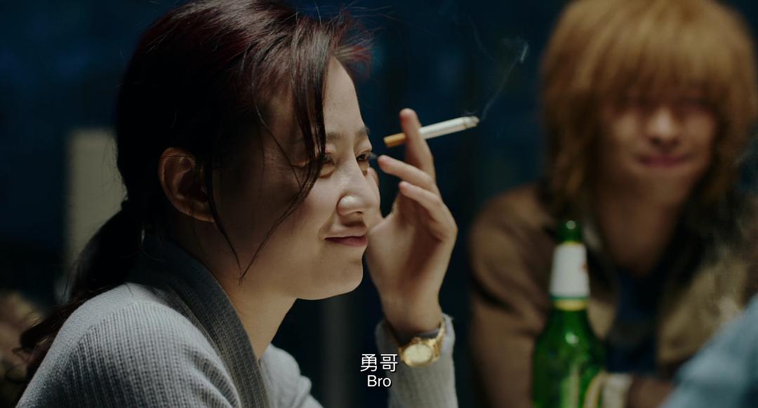 《我不是药神》电影剧照吸烟具有很强的致癌性,会显著提升肺癌等多