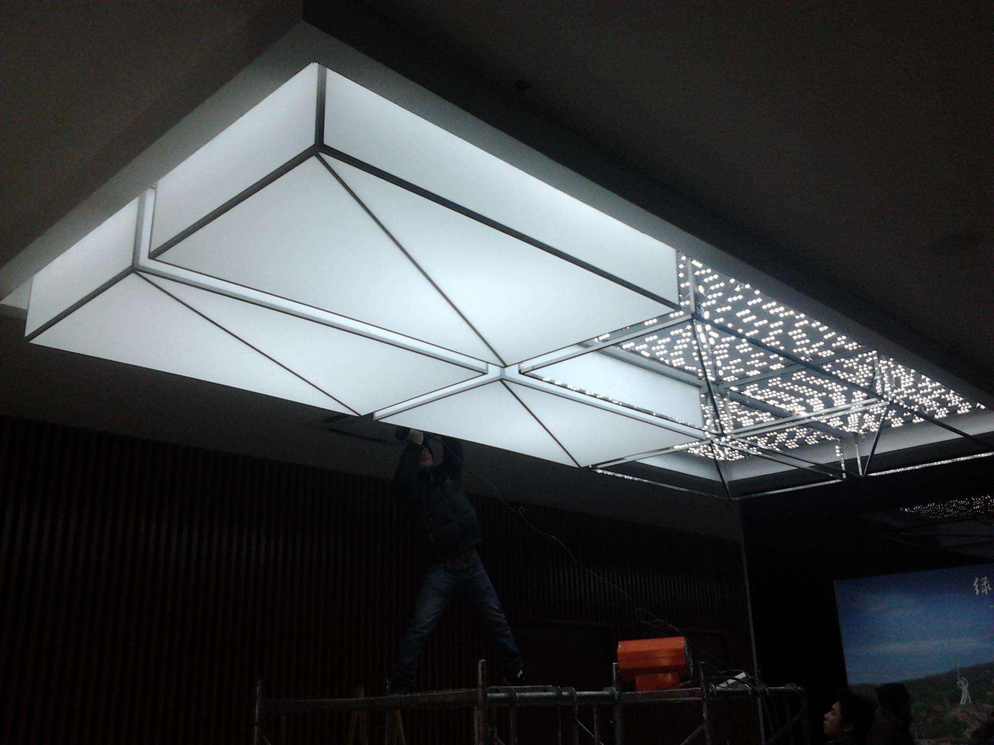 软膜灯箱安装步骤有哪些