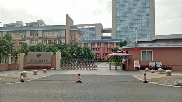 玉兰路小学实景图