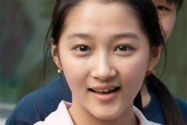 不化妆的明星已经很少了,今天就和大家盘点一下,不化妆就敢出镜的女星