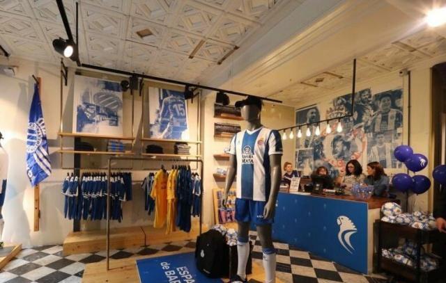 打卡!西班牙人新官方专卖店本周五开业,含球队