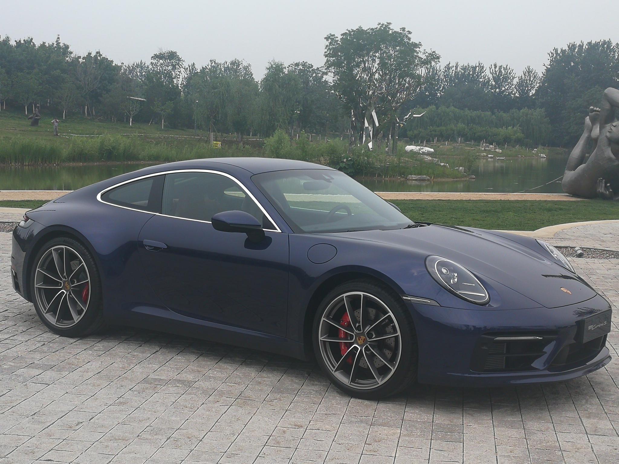 第八代保时捷911 carrera s亮相京城