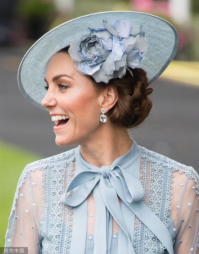 凯特王妃立体花朵礼帽清新明媚