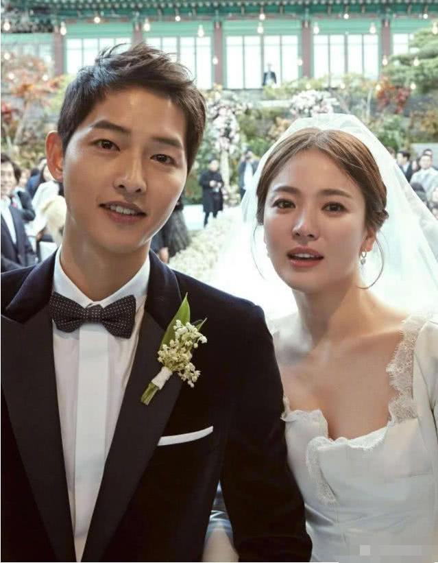 宋仲基宋慧乔早已分居宋仲基被曝买新房与金玉彬同居