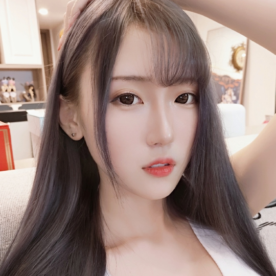 腐团儿晒最爱的cos作品没有p图痕迹看到她的长腿我酸了